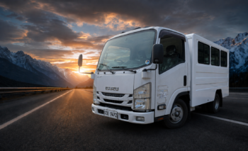 ISUZU ELF – FB BODY 10 FT / 6 WHEELER / 5 STUDS / FRONT - SUSPENSION / BACK - MOLYE